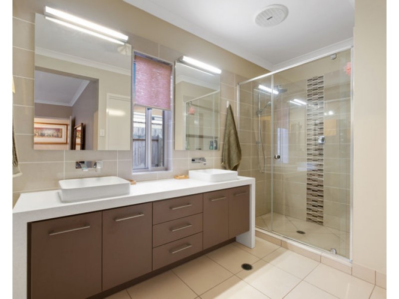 18 Retreat Crescent, Yandina QLD 4561