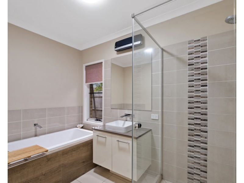 18 Retreat Crescent, Yandina QLD 4561