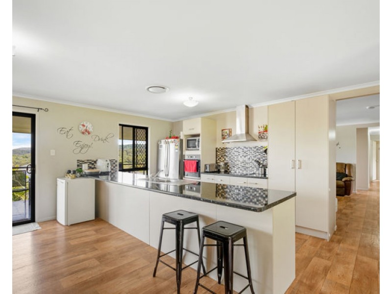 9 Tramline Rise, Burnside QLD 4560