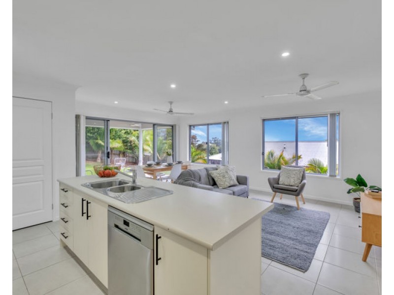 6 Moss Day Place, Burnside QLD 4560