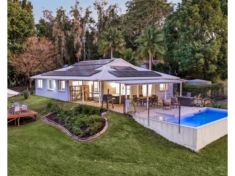 25 Heath Lane, Kureelpa QLD 4560