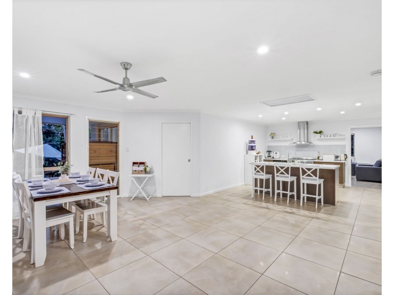25 Heath Lane, Kureelpa QLD 4560