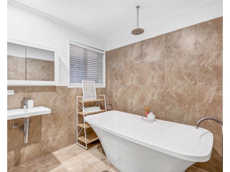 25 Heath Lane, Kureelpa QLD 4560