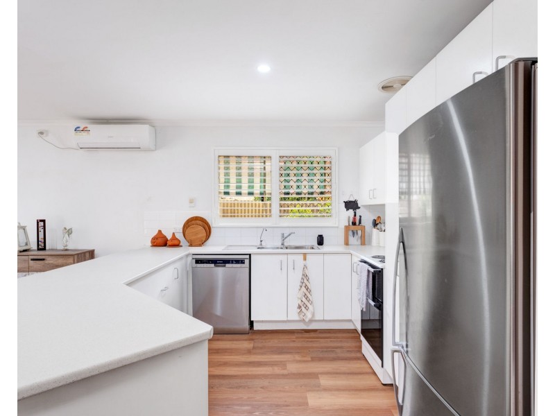 2/1 Parkvista Court, Burnside QLD 4560