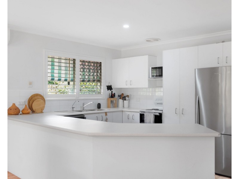 2/1 Parkvista Court, Burnside QLD 4560