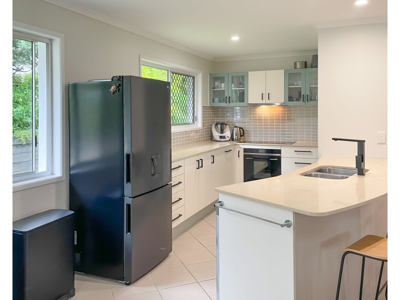 20-22 Angus Crescent, Kureelpa QLD 4560