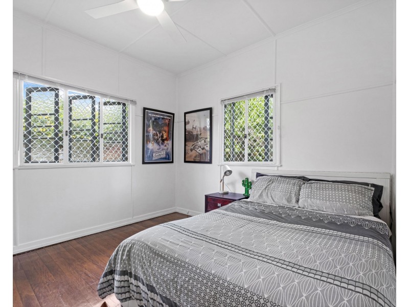 98 Perwillowen Road, Burnside QLD 4560