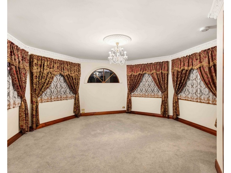 16 Gallaghers Road, Tanawha QLD 4556