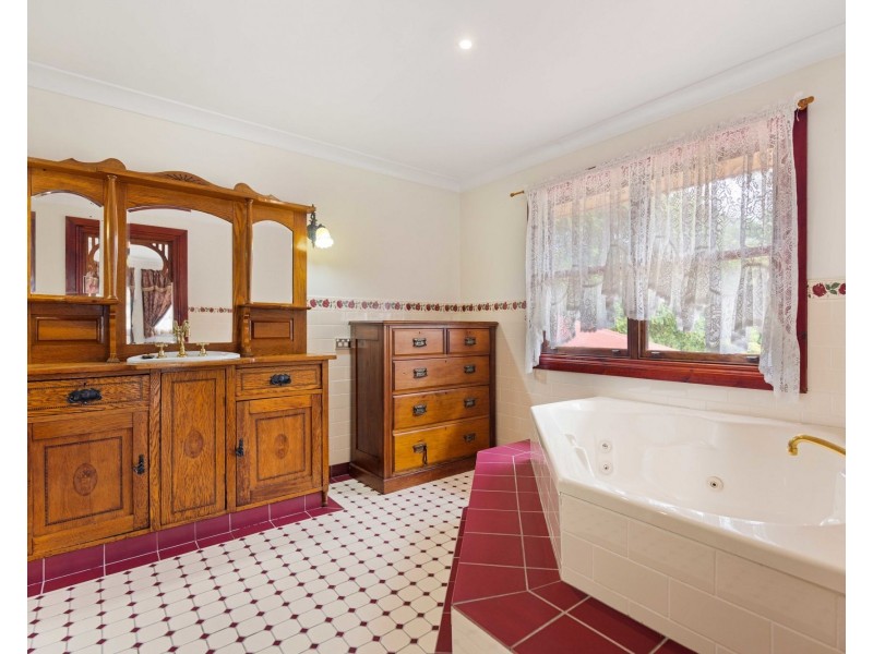 16 Gallaghers Road, Tanawha QLD 4556