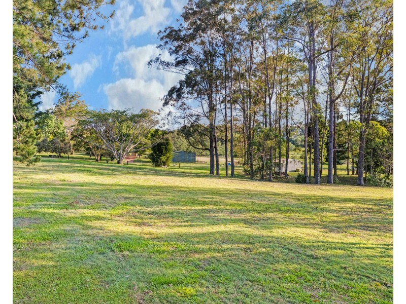 96 Jubilee Road, Carters Ridge QLD 4563