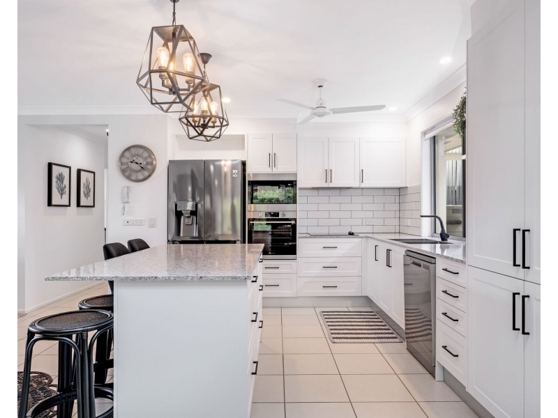 24/15 Dunes Court, Peregian Springs QLD 4573