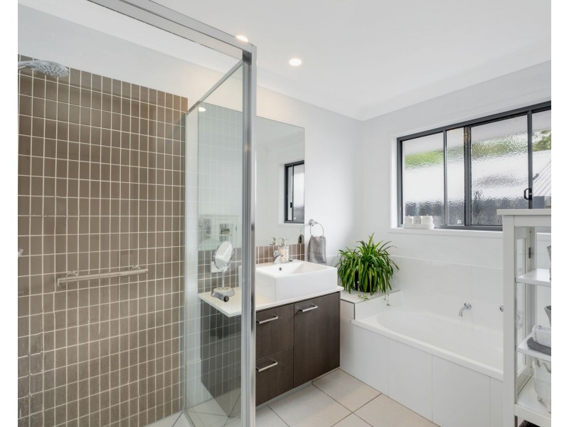 24/15 Dunes Court, Peregian Springs QLD 4573