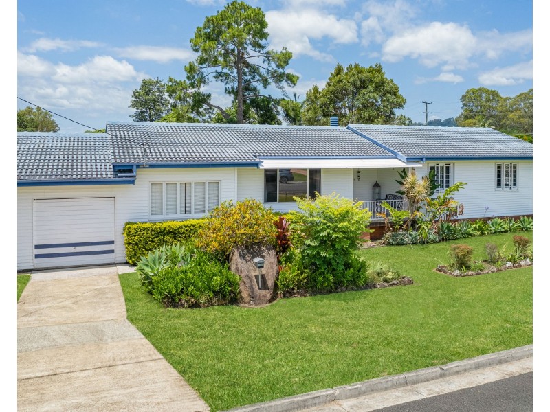 1 Norman Avenue, Nambour QLD 4560