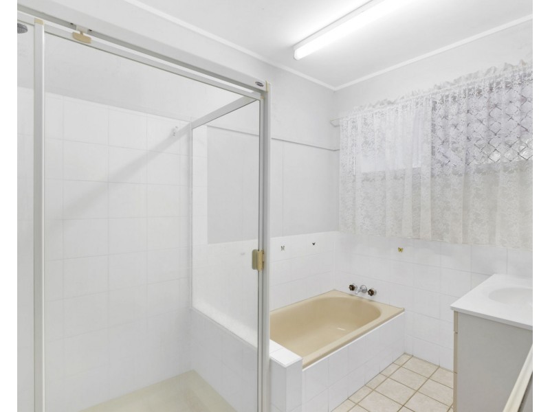 9 Valley View Street, Burnside QLD 4560