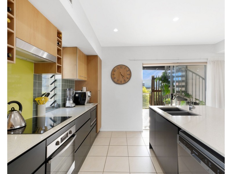152/80 North Shore Road, Twin Waters QLD 4564