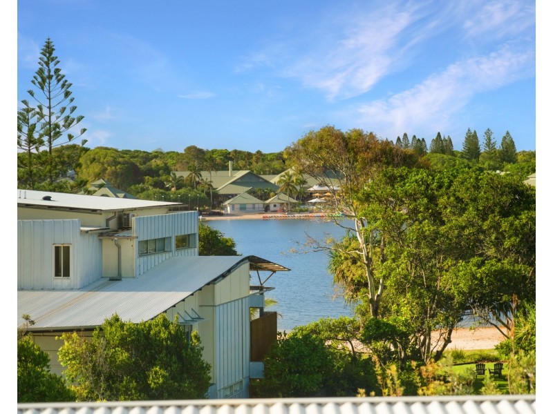 152/80 North Shore Road, Twin Waters QLD 4564