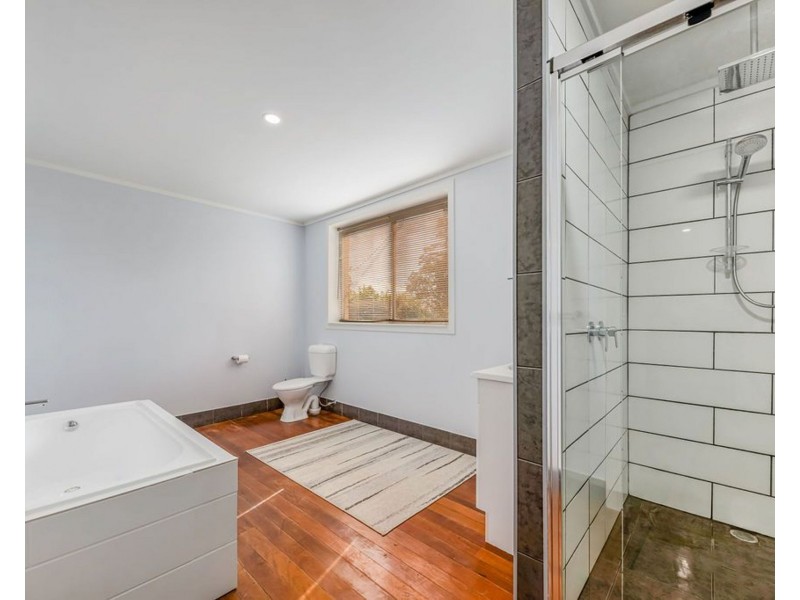 574 Petrie Creek Rd, Rosemount QLD 4560