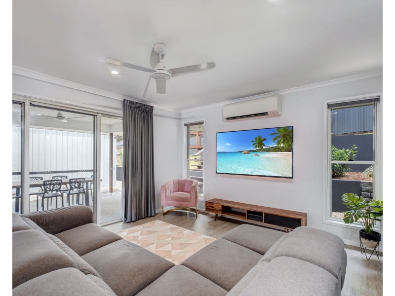 12 Warner Crescent, Yandina QLD 4561