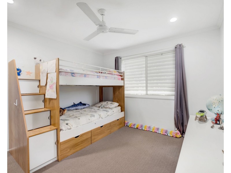 12 Kings Place, Burnside QLD 4560