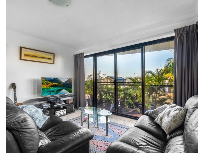 1/43 Buderim Avenue, Mooloolaba QLD 4557