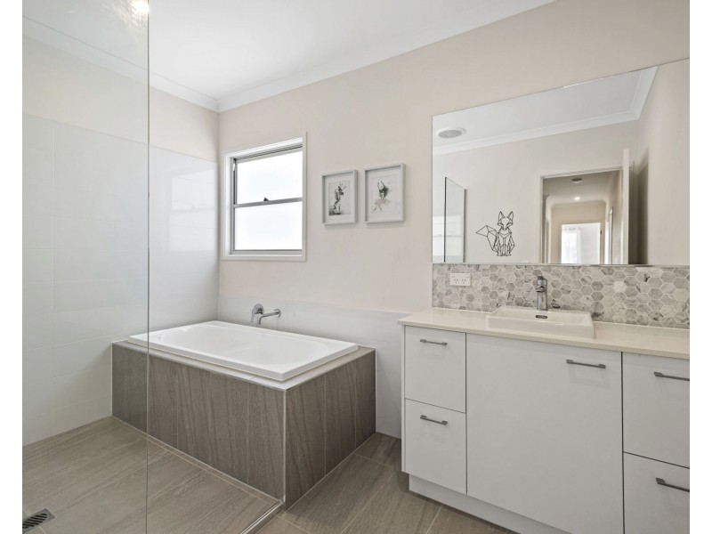 119 Paradise Circuit, Maroochydore QLD 4558