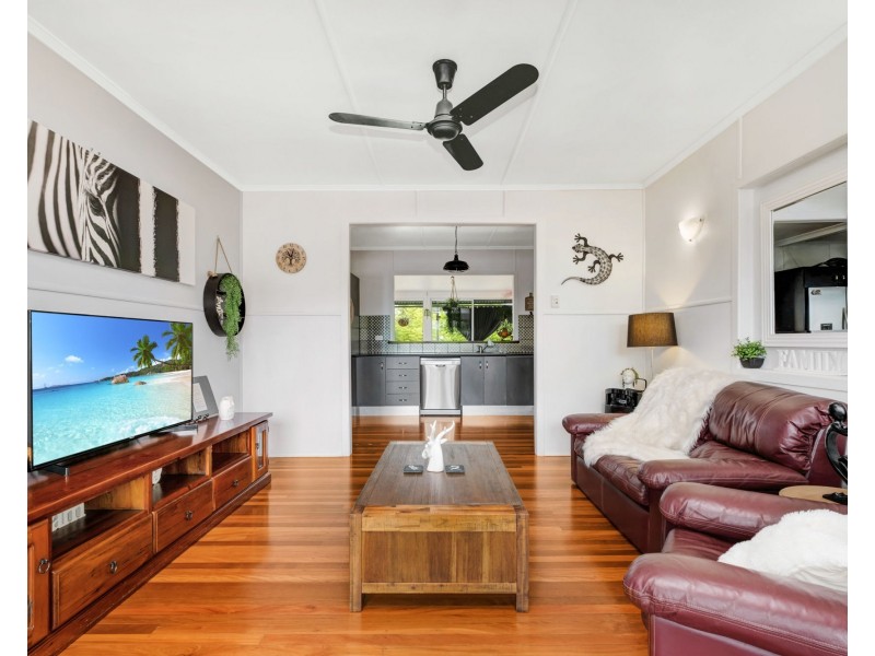 9 Nichols Street, Nambour QLD 4560