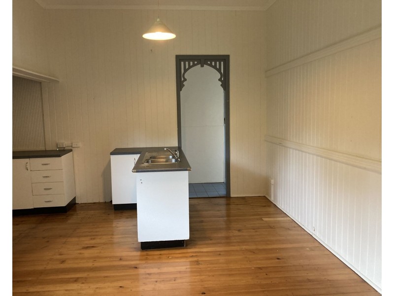 20 Hospital Road, Nambour QLD 4560