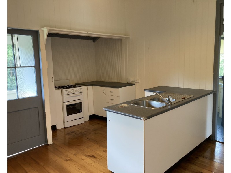 20 Hospital Road, Nambour QLD 4560