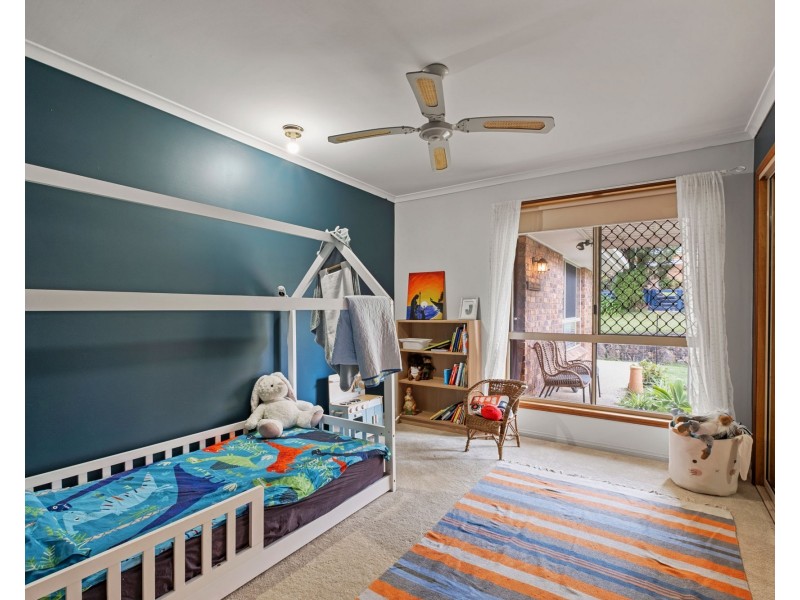 14 Kentia Street, Highworth QLD 4560