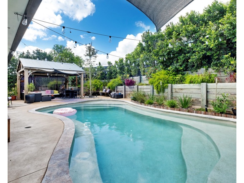 10 Buchanan Court, Burnside QLD 4560