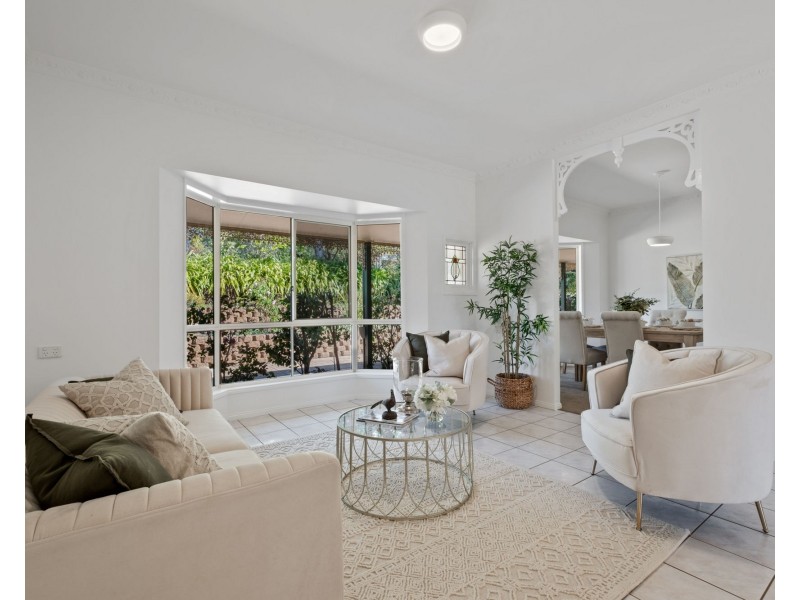 4 Kingsview Drive, Flaxton QLD 4560