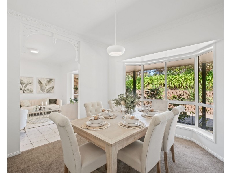 4 Kingsview Drive, Flaxton QLD 4560