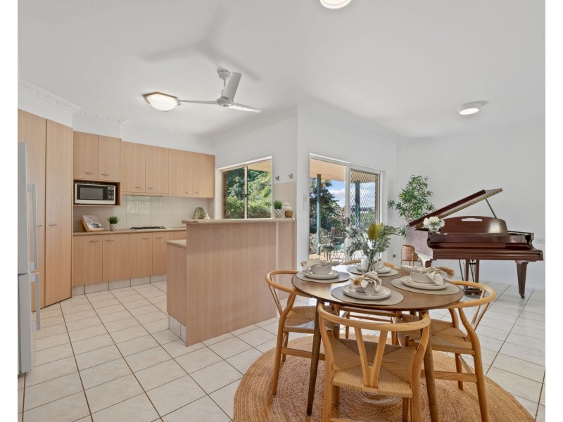 4 Kingsview Drive, Flaxton QLD 4560