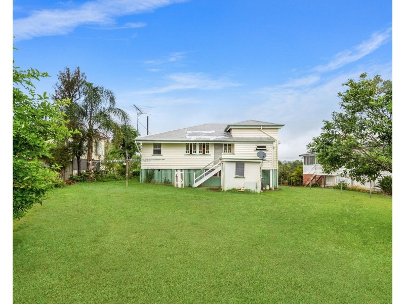 38 Washington Street, Nambour QLD 4560