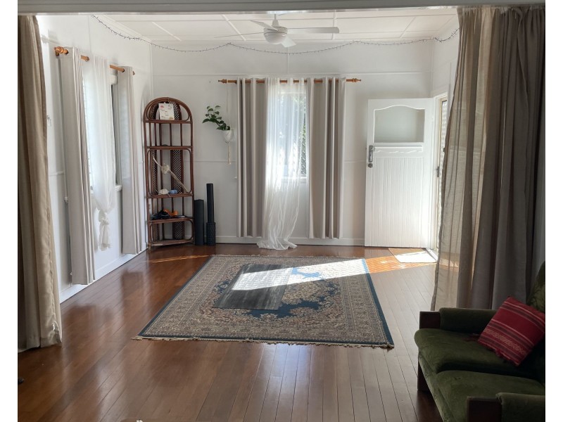 1/34 Mount Pleasant Rd, Nambour QLD 4560