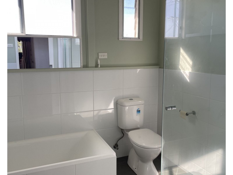 1/34 Mount Pleasant Rd, Nambour QLD 4560