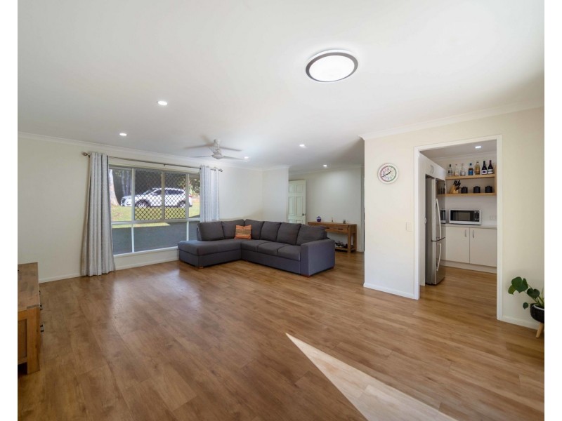 12 Camelia Court, Palmwoods QLD 4555