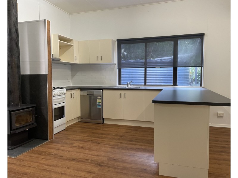 101 Kiamba Road, Kiamba QLD 4560