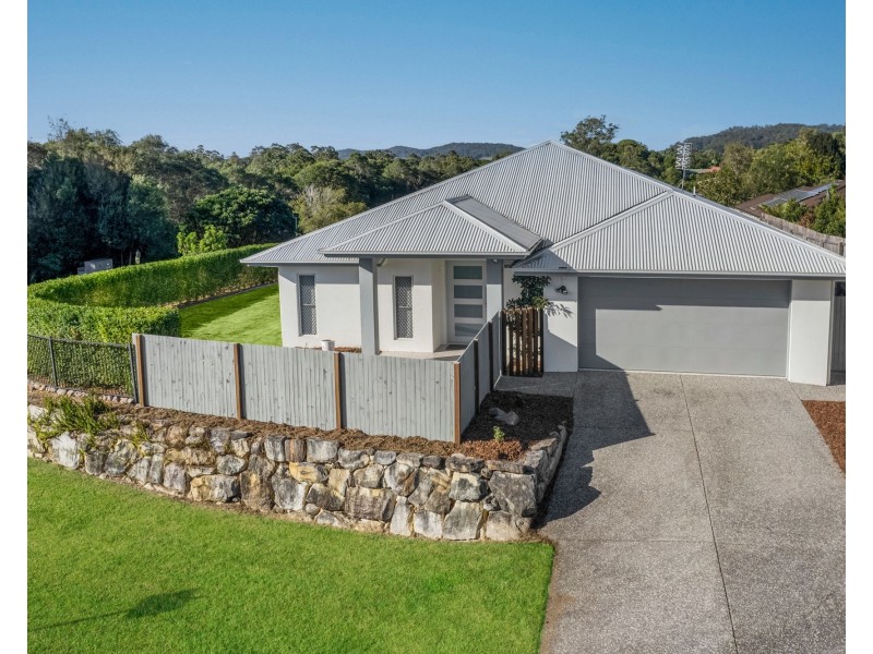 1 Altitude Drive, Burnside QLD 4560