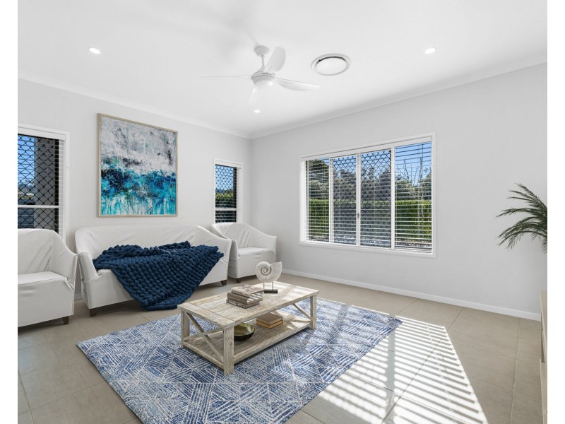 1 Altitude Drive, Burnside QLD 4560