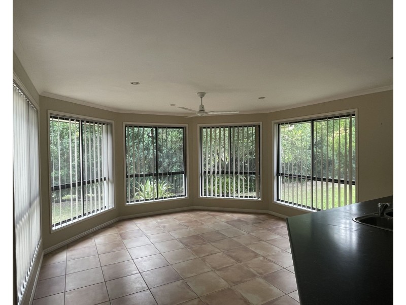 19 Greenhaven Close, Burnside QLD 4560