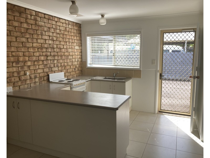 3/4 Sunhaven Court, Nambour QLD 4560