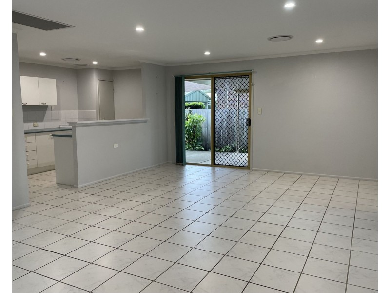 9 Cunningham Crescent, Nambour QLD 4560