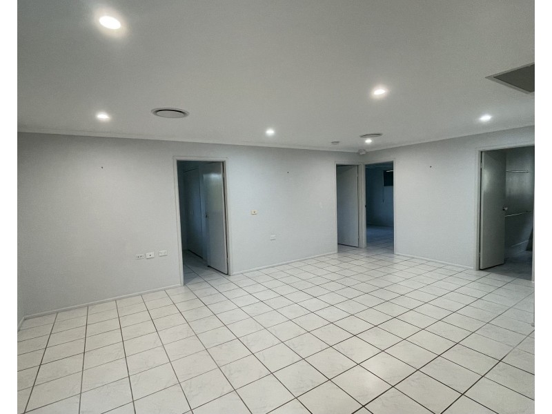 9 Cunningham Crescent, Nambour QLD 4560