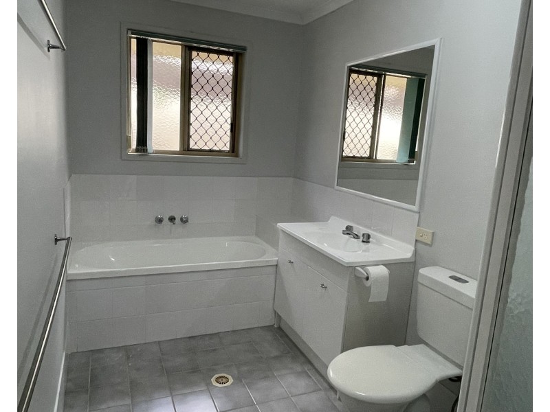 9 Cunningham Crescent, Nambour QLD 4560