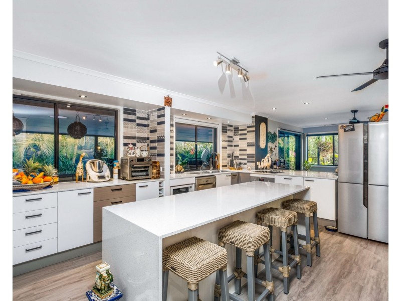 28 Greenhaven Close, Burnside QLD 4560