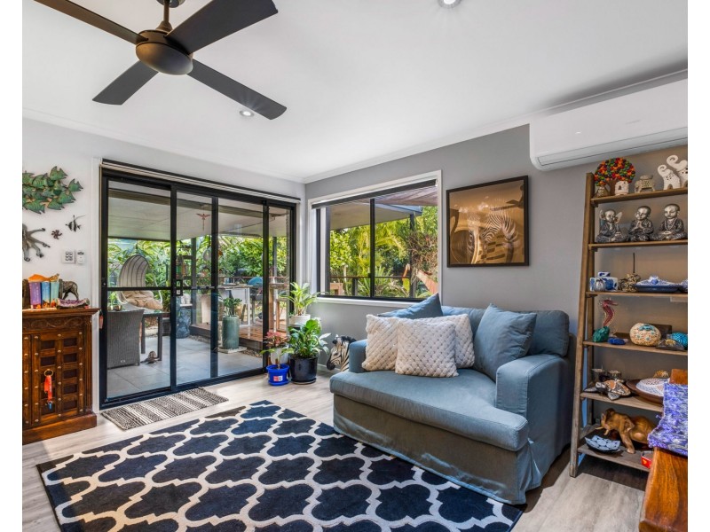 28 Greenhaven Close, Burnside QLD 4560