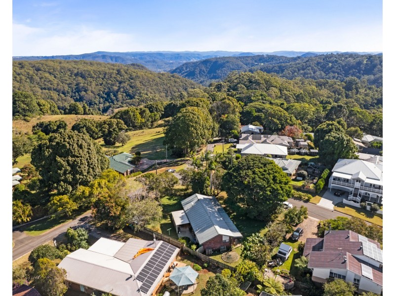 1 Range Street, Flaxton QLD 4560