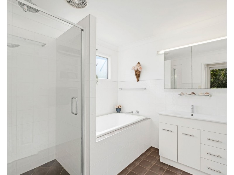 25A Jacaranda Drive, Parklands QLD 4560