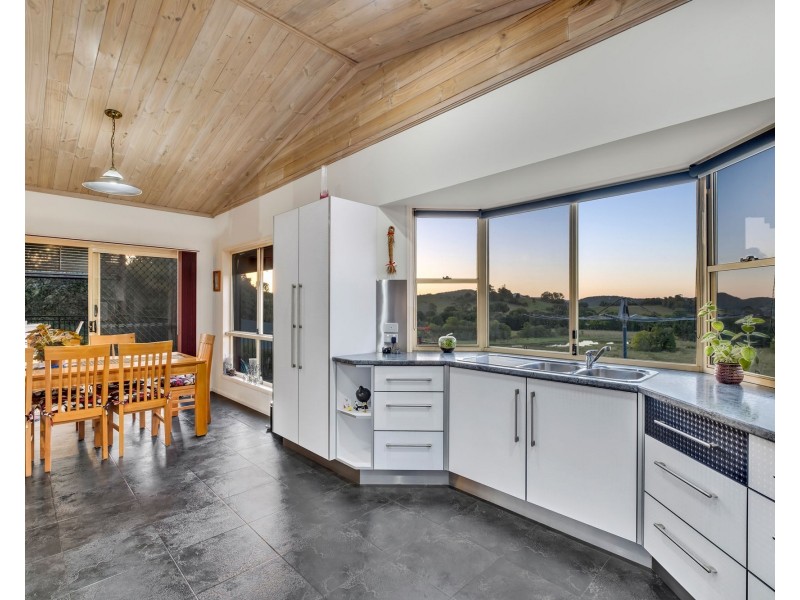 5 Yvonne Street, Nambour QLD 4560